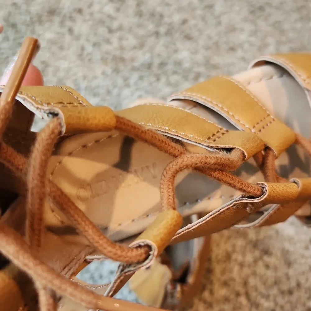 Old Navy | Gladiator Tan Sandals